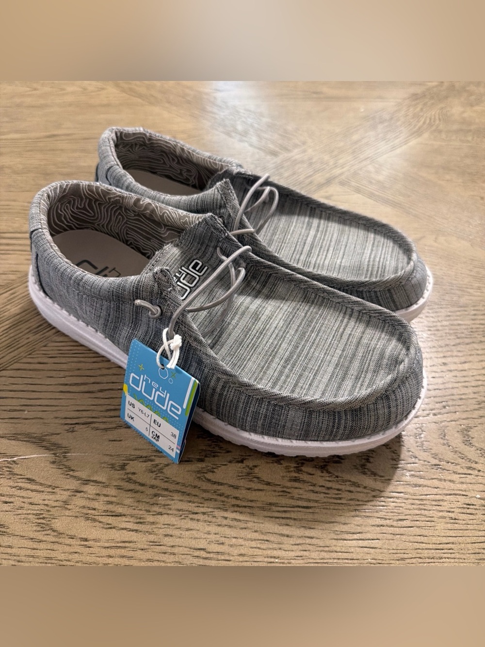 Hey Dude Youth Wally Stretch  Casual Youth 6 Ladies 7